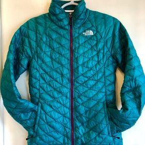 Women’s XS North Face Thermoball Puffy Jacket